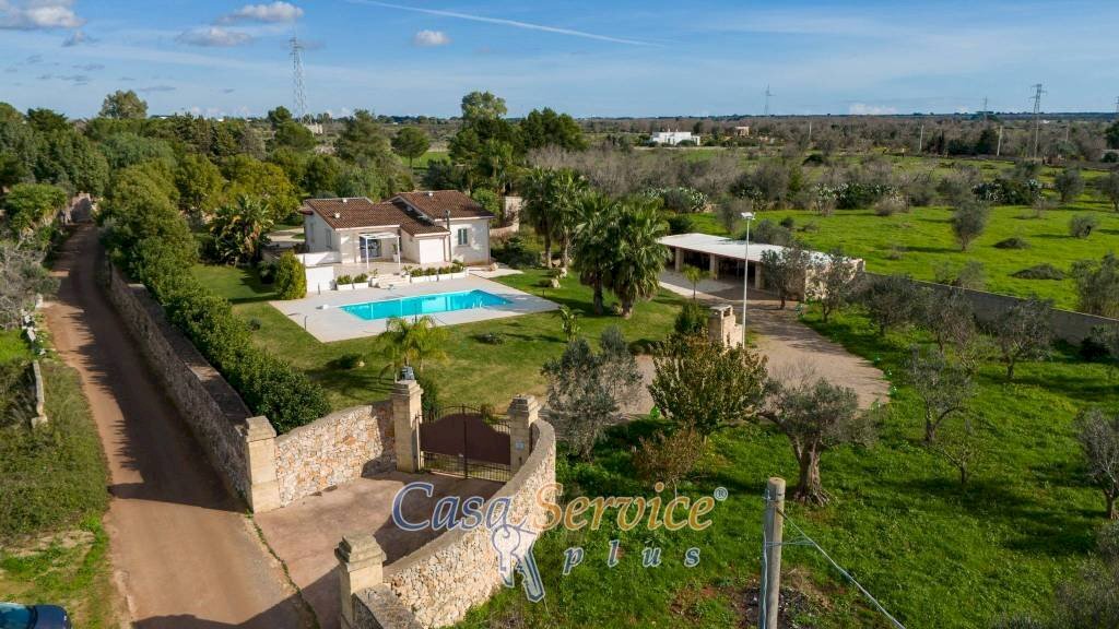 Piscina - Villa contrada Ischera, Casarano - foto 2