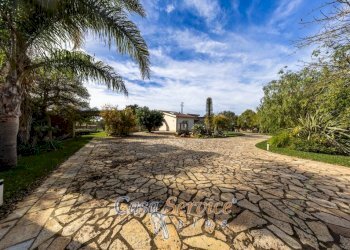 Giardino - Villa contrada Ischera, Casarano - foto 17