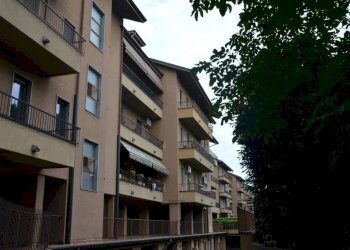 Facciata - Bilocale via Sant'Anna, 51, Parabiago - foto 37
