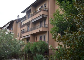 Facciata - Bilocale via Sant'Anna, 51, Parabiago - foto 41