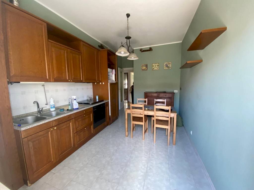 Cucina - Appartamento via Lorenzo Eula, 8, Mondovì - foto 1