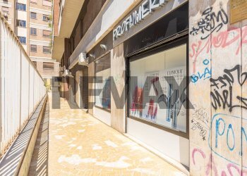Edificio all\'aperto - Appartamento Via Tuscolana
687, Roma - foto 37