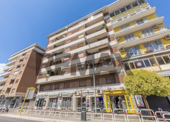 Edificio all\'aperto - Appartamento Via Tuscolana
687, Roma - foto 41