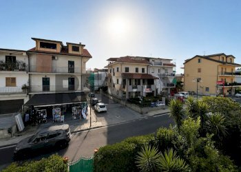 Edificio all\'aperto - Villa Via della Libertà
 
14, Falerna - photo 17