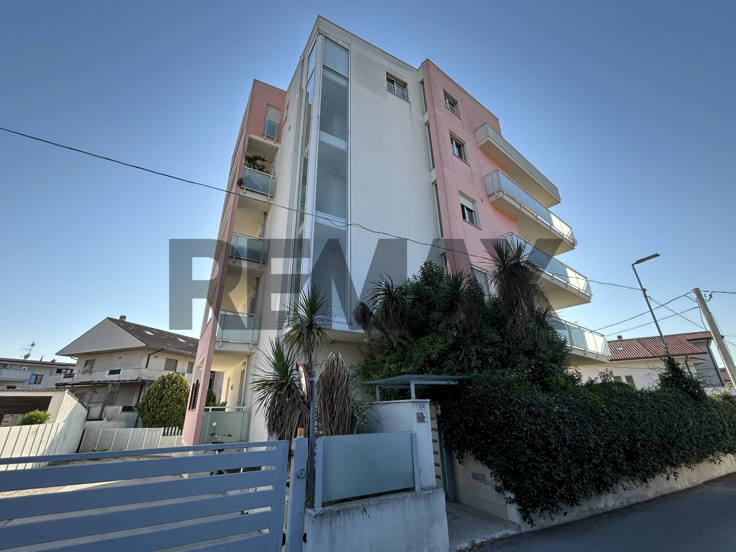 Edificio all\'aperto - Bilocale VIA VERDI
2/A, San Giovanni Teatino - foto 2