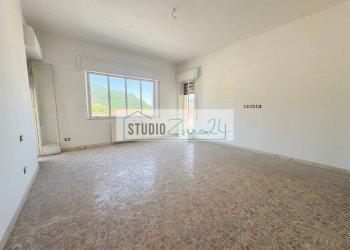 Foto 3 - Appartamento VIALE RISORGIMENTO, Massa - foto 3