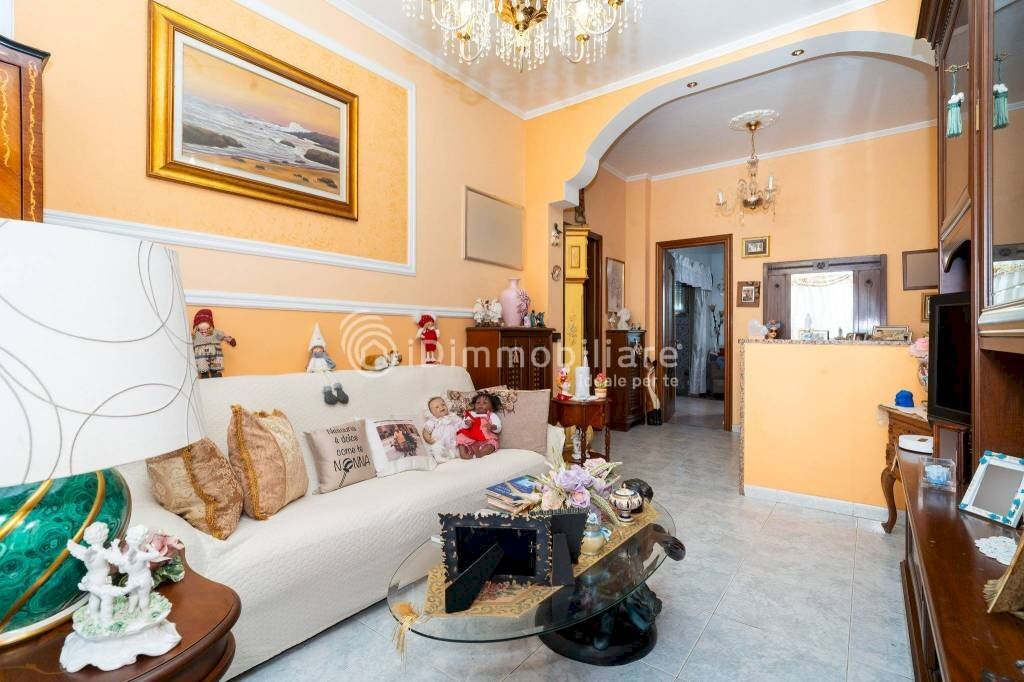 Salone - Appartamento via degli Abeti, 33, Torino (zona Falchera) - foto 3