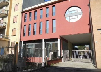 Facciata - Ufficio via Magenta, 22, Rho - foto 27