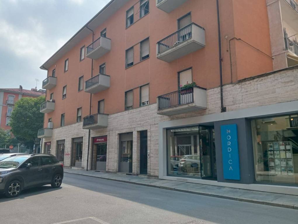 Facciata - Office via Carlo Emanuele III, 26, Cuneo (neighborhood Centro) - photo 1