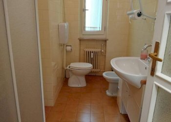 Bagno - Office via Carlo Emanuele III, 26, Cuneo (neighborhood Centro) - photo 7