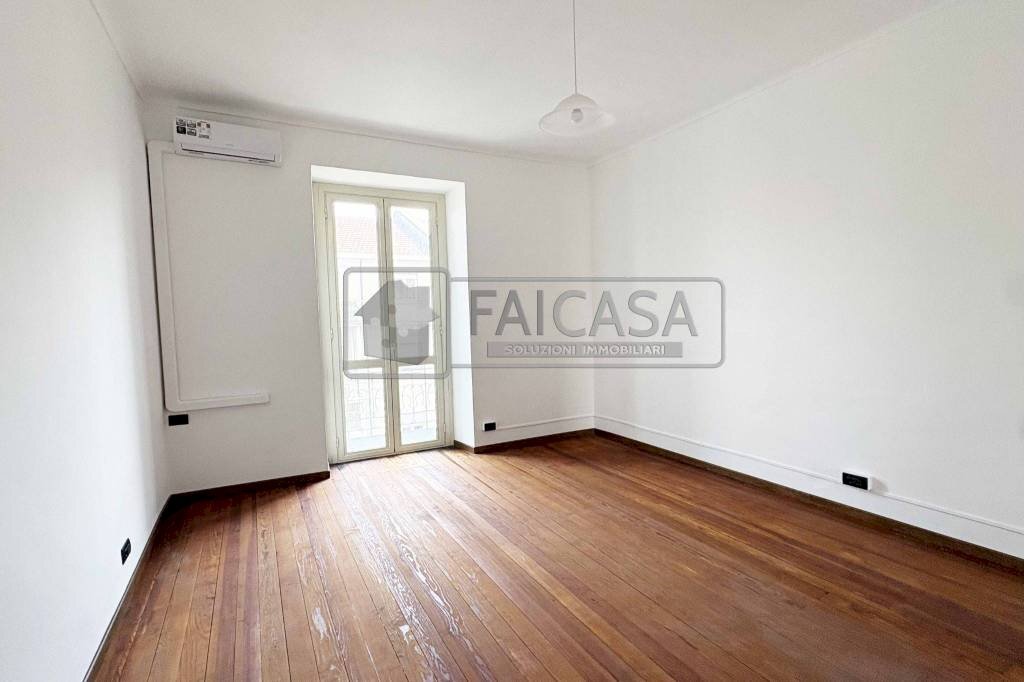 Camera da letto - Trilocale via Villarbasse, 26, Torino (zona San Paolo) - foto 3