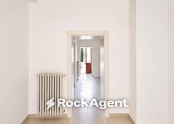 Corridoio - Stabile - Palazzo corso Umberto, 77, Trepuzzi - foto 13