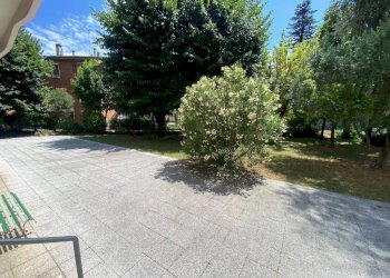 Giardino - Trilocale via Mondo, 68D, Bologna (zona San Donato) - foto 3