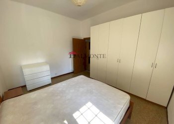Camera da letto - Trilocale via Andrea da Faenza, Bologna (zona Bolognina) - foto 14