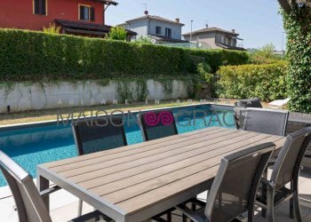 Piscina - Villa Neive - photo 6