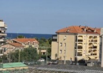 Four-room apartment Albenga - photo 10