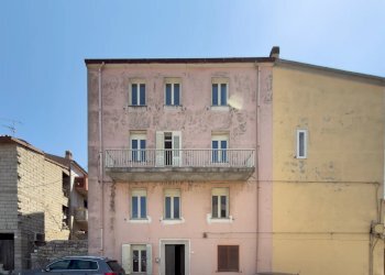 Appartamento Via Cavour, Buddusò - foto 1