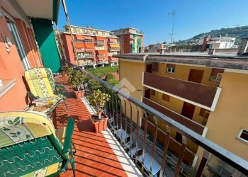Two-room apartment Via Castruccio, Rapallo - photo 1