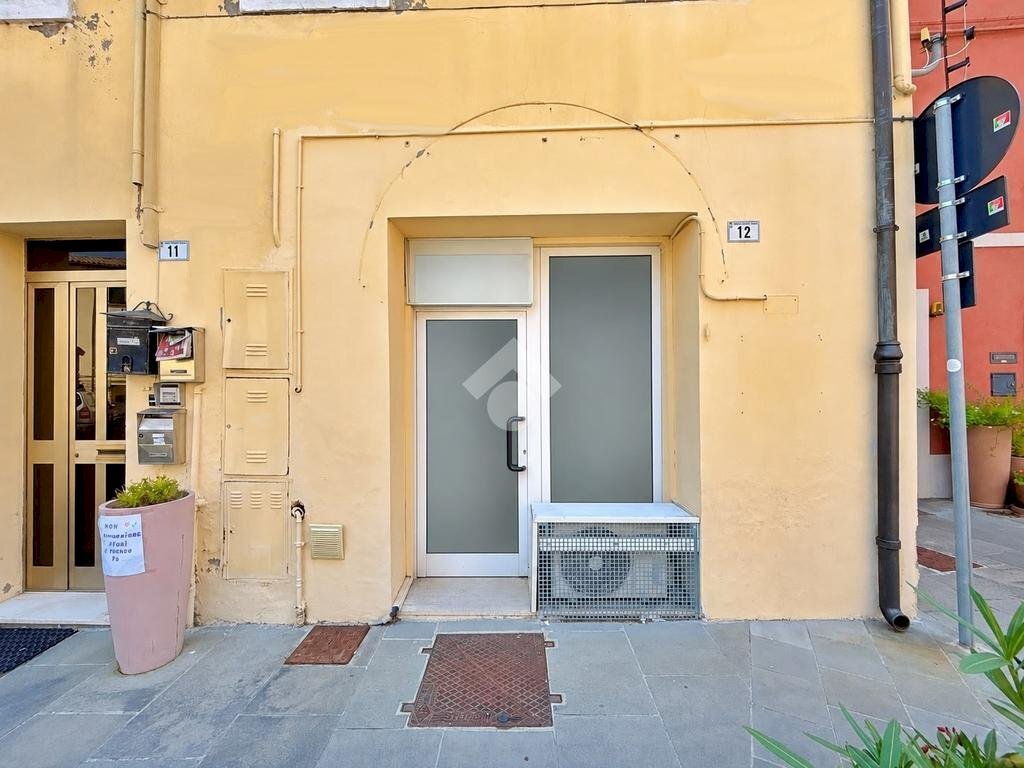 Negozio via piazza umberto primo, Morciano di Romagna - foto 3