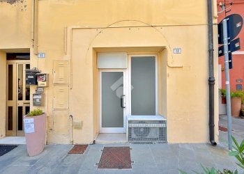 Negozio via piazza umberto primo, Morciano di Romagna - foto 3