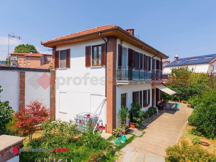 Independent house via vigone, 93, Pinerolo - photo 1