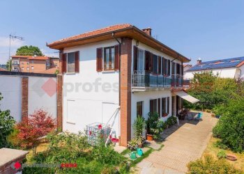 Independent house via vigone, 93, Pinerolo - photo 1