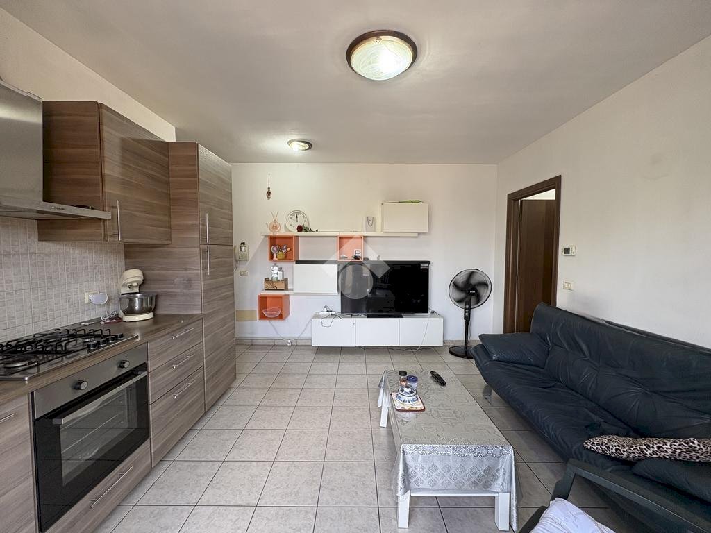 Four-room apartment Via Persia, Poviglio - photo 2