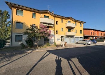 Four-room apartment Via Persia, Poviglio - photo 1