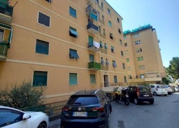 Three-room apartment Genova (neighborhood Sampierdarena) - photo 1