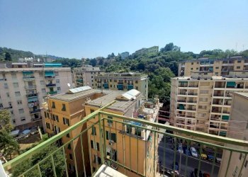 Three-room apartment Genova (neighborhood Sampierdarena) - photo 4