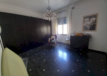 Three-room apartment Genova (neighborhood Sampierdarena) - photo 17
