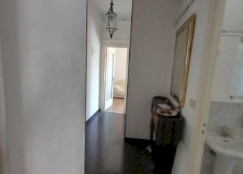 Three-room apartment Genova (neighborhood Sampierdarena) - photo 18