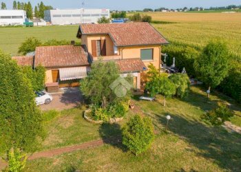 Villa Via Vialato, Cadelbosco di Sopra - foto 1