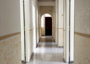 Appartamento Via Lucio Calpurnio, 4, frazione Arco Felice, Pozzuoli - foto 2