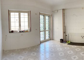 Appartamento Via Lucio Calpurnio, 4, frazione Arco Felice, Pozzuoli - foto 6