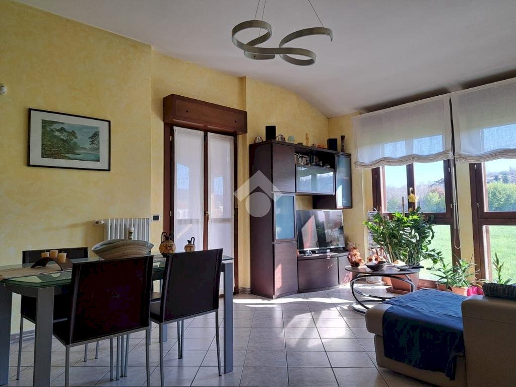 Three-room apartment Via montesanto, Traversetolo - photo 1