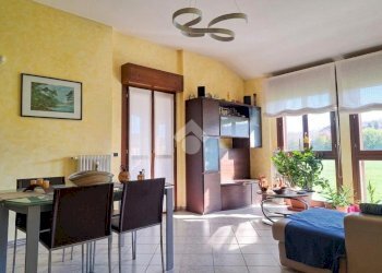 Three-room apartment Via montesanto, Traversetolo - photo 1