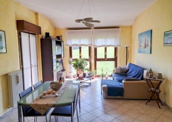 Three-room apartment Via montesanto, Traversetolo - photo 2