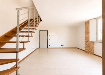 Four-room apartment Vicolo pusterla, Corbetta - photo 5