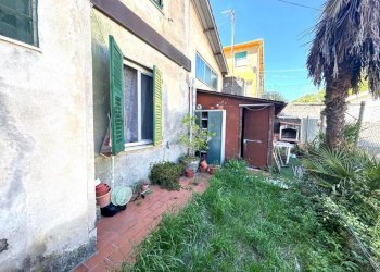 Apartment Via Santissimo nome di Gesu', Ceranesi - photo 8