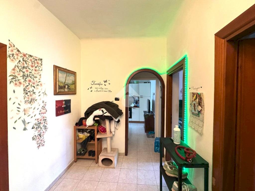 Trilocale Via giro del vento, Genova (zona Bolzaneto) - foto 2