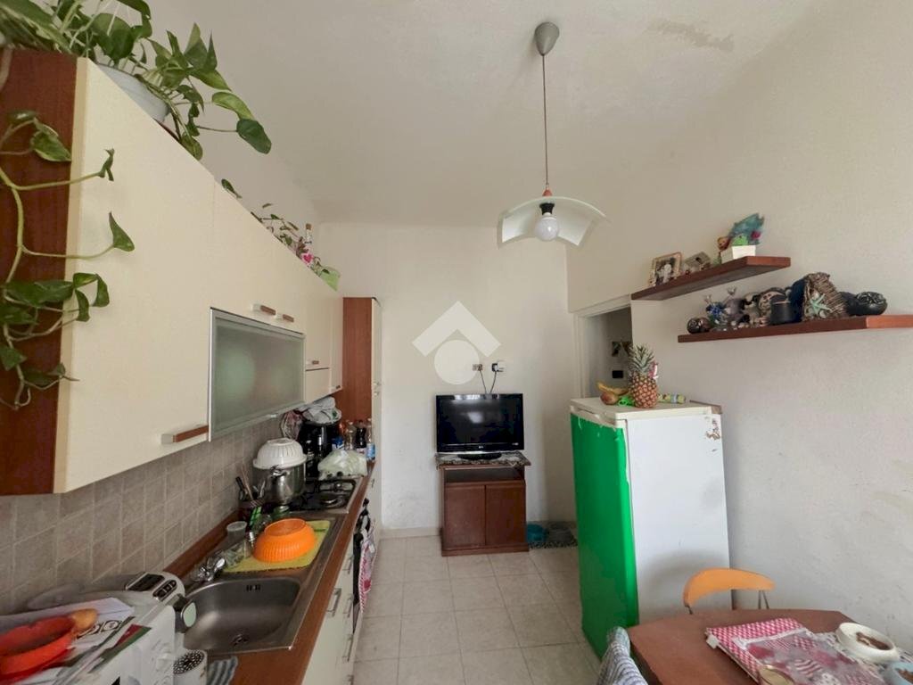 Trilocale Via giro del vento, Genova (zona Bolzaneto) - foto 3