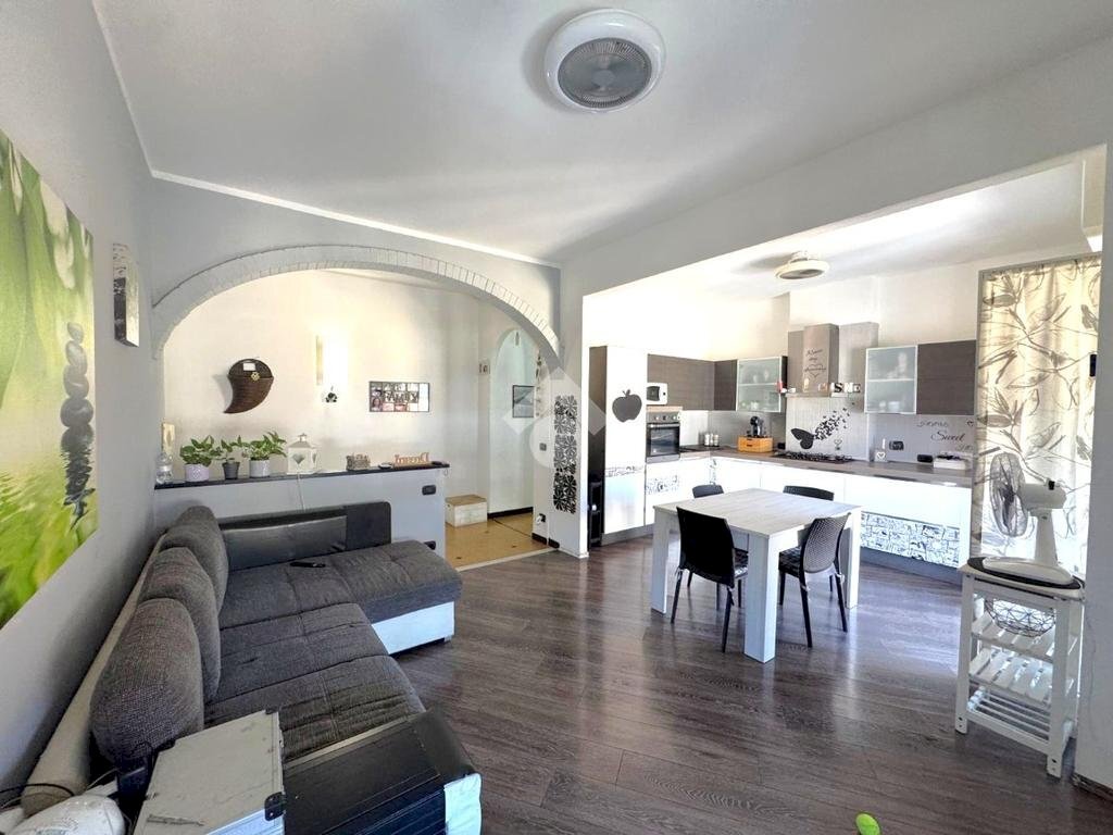 Quadrilocale Via Pasquale Pastorino, Genova (zona Bolzaneto) - foto 1