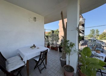 Three-room apartment Viale Giovanni Zambianchi, Rimini - photo 3
