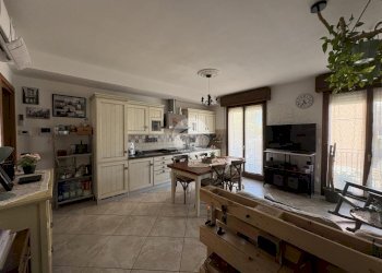 Three-room apartment Viale Giovanni Zambianchi, Rimini - photo 9