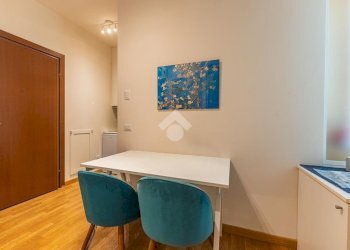 One-room apartment Largo Claudio Treves, Milano - photo 3