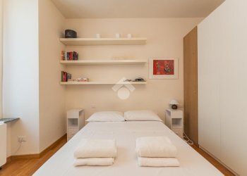 One-room apartment Largo Claudio Treves, Milano - photo 10