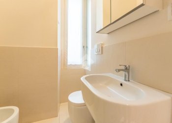 One-room apartment Largo Claudio Treves, Milano - photo 18