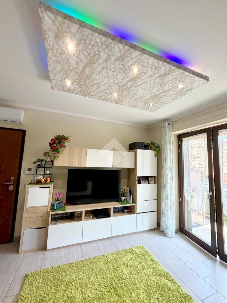 Four-room apartment Via viù, Torino (neighborhood Lucento) - photo 2