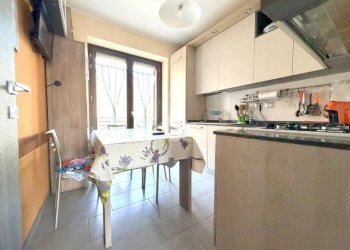 Four-room apartment Via viù, Torino (neighborhood Lucento) - photo 9
